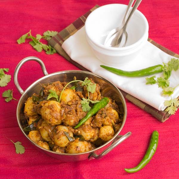 South-indian-style-chettinad-urlai-roast-potato-roast-recipe |kannammacooks.com #potatoes #chettinad #tamilnadu #side-dish #recipe #baby-potatoes