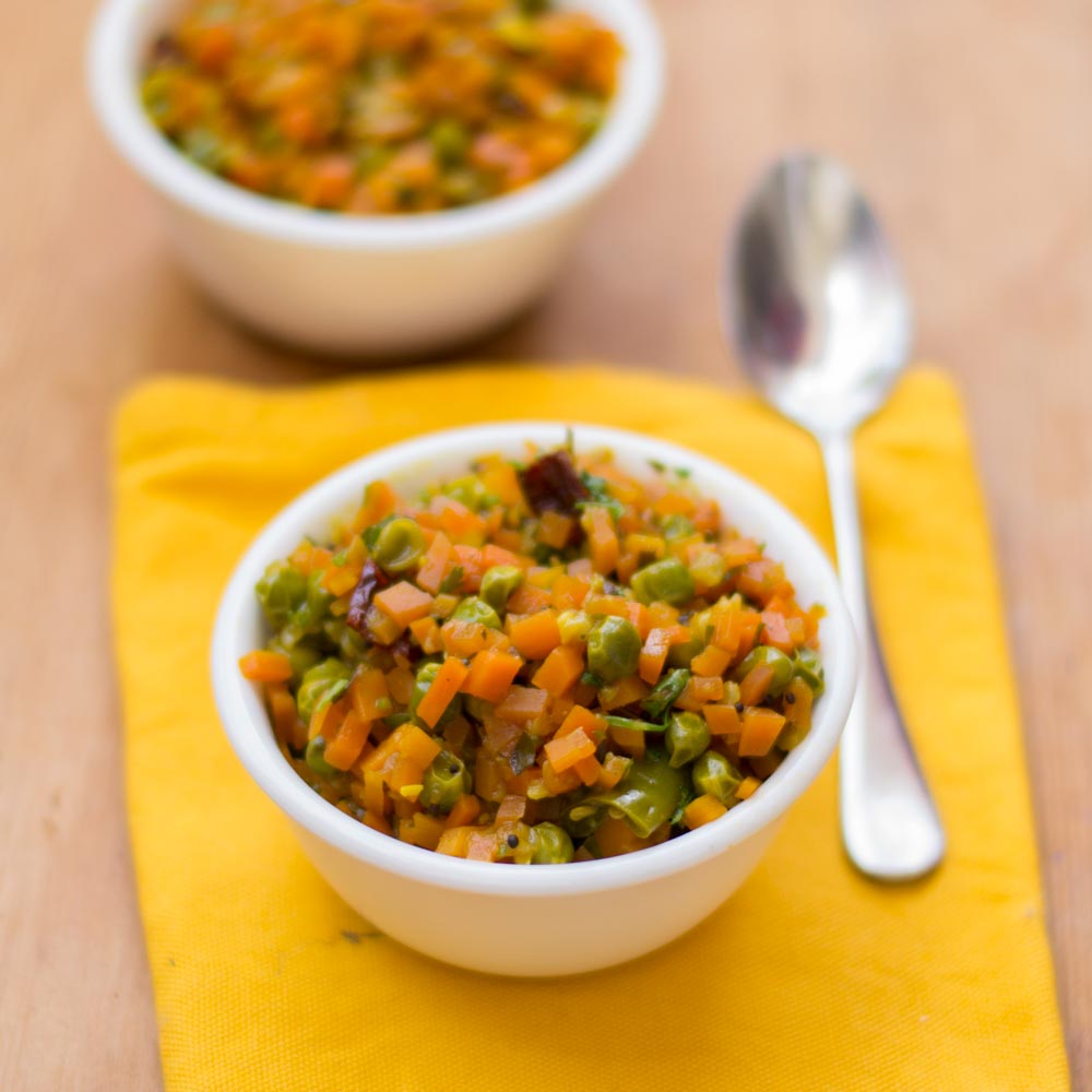 Carrot Pattani Poriyal, Carrot Pattani thoran Carrot Peas StirFry Recipe