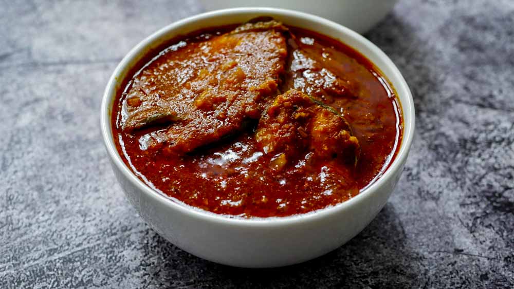 Nellore-chepala-pulusu-andhra-fish-curry-recipe-1