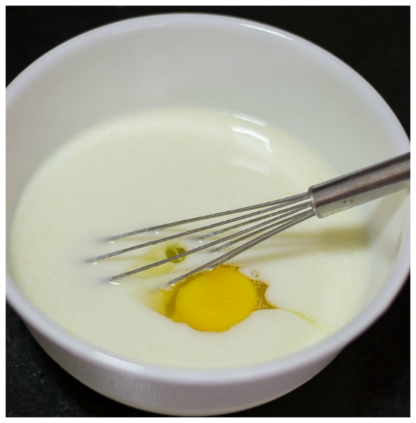 Traditional-American-fluffy-basic-pancakes-egg