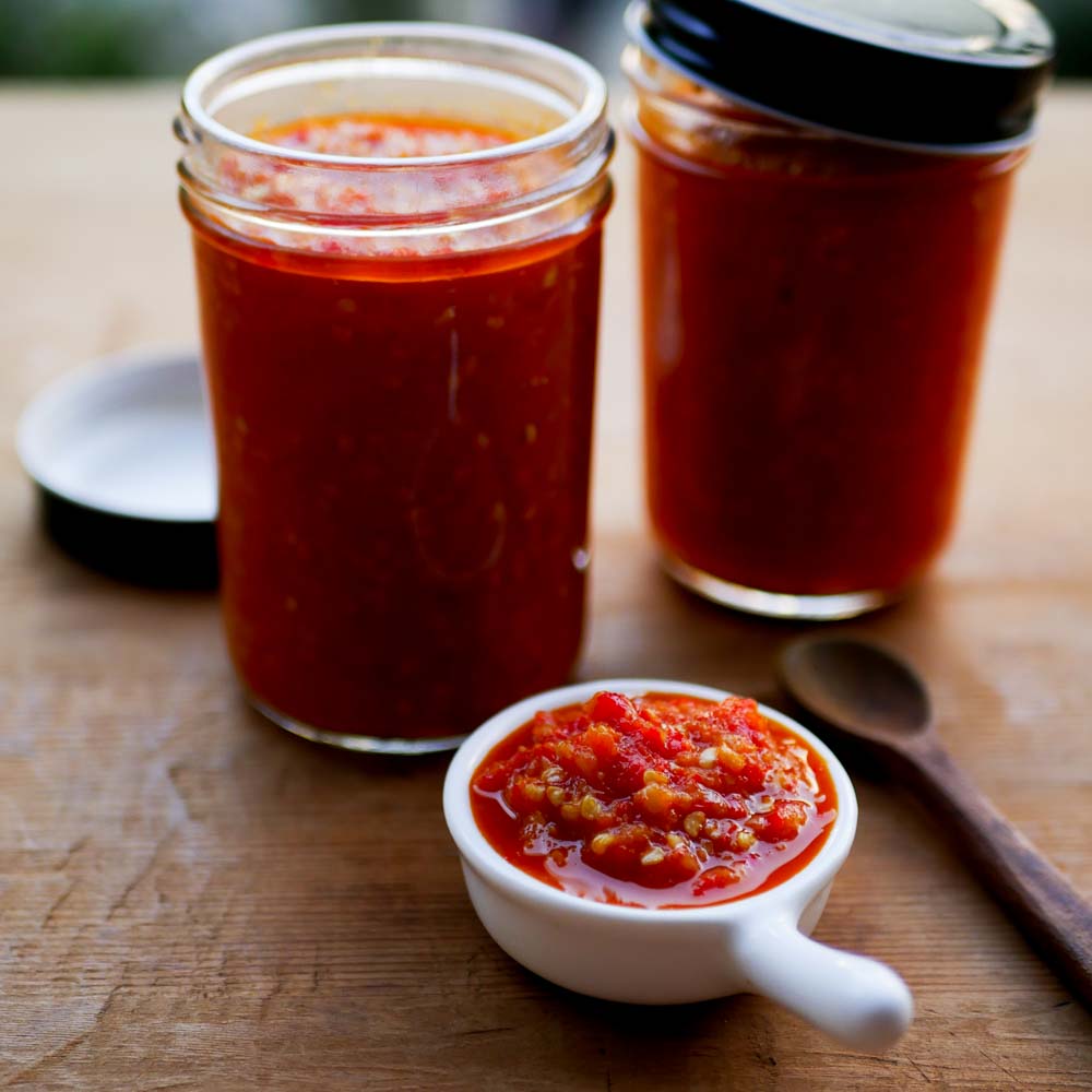 Homemade chilli garlic sauce recipe