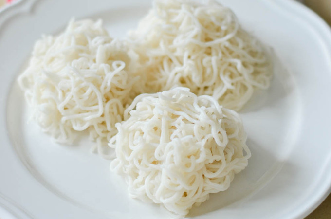 idiyappam-recipe-rice-flour-idiyappam-1-2