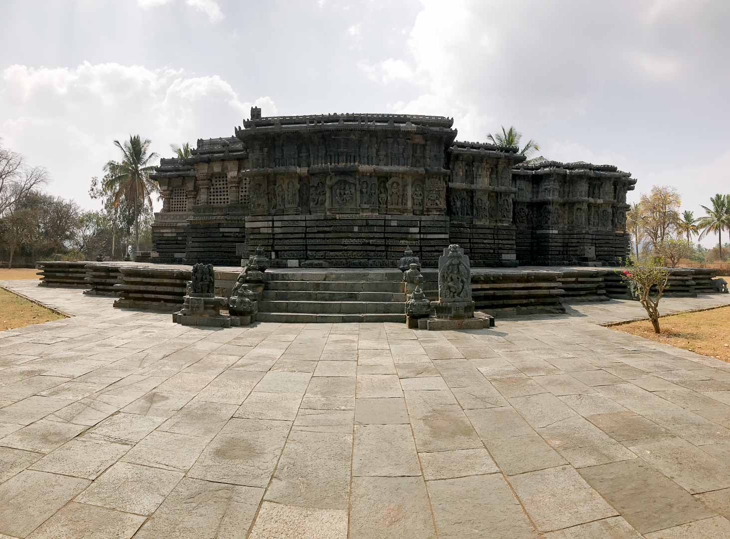 kedareshwar-temple-halebid-halebeedu